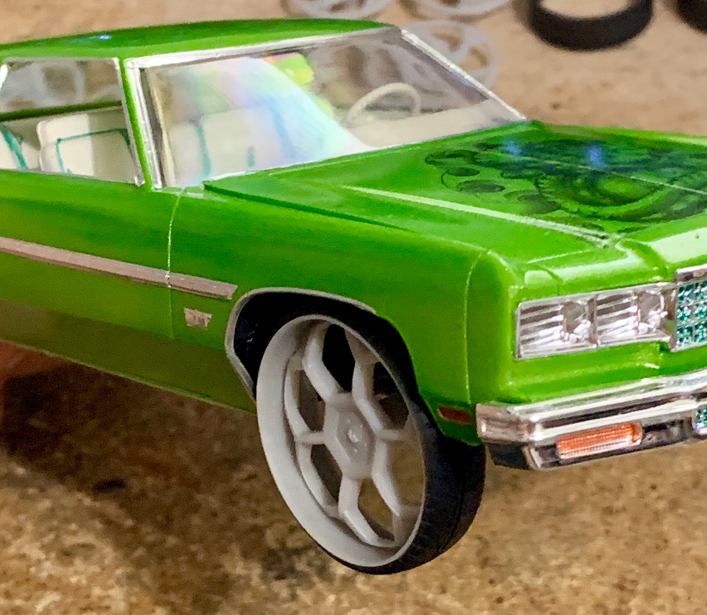 1/25 Scale - FORGI G9v2 with Lugs in 26"-30" Donks, G-Body, Caprice, Impala, Big Rims