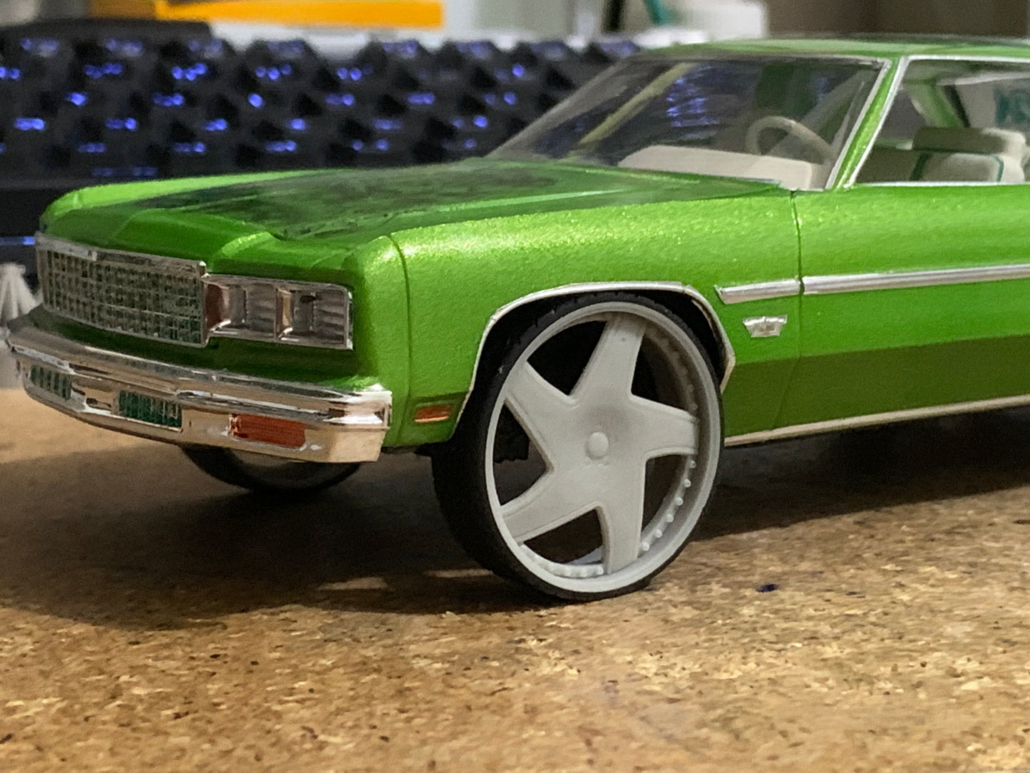 1/25 Scale - TMP D69V1: - in 26"-30" Donk, Big Rims, Box Chevy, G-Body