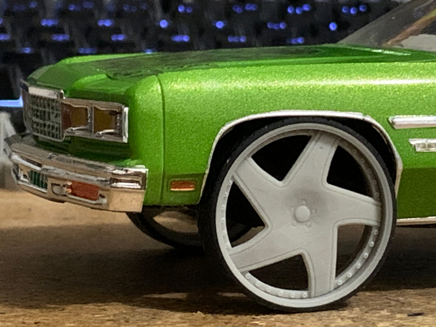 1/25 Scale - TMP D69V1: - in 26"-30" Donk, Big Rims, Box Chevy, G-Body