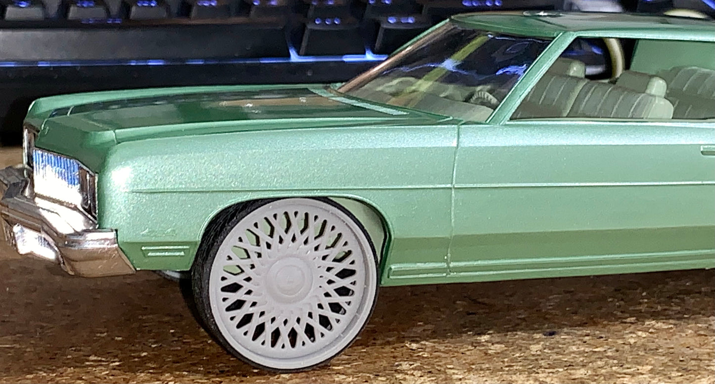 1/25 Scale - TMP: D72 Forgi Tessuto in 26"-36" Donk, Box, Bubble, Caprice, Impala