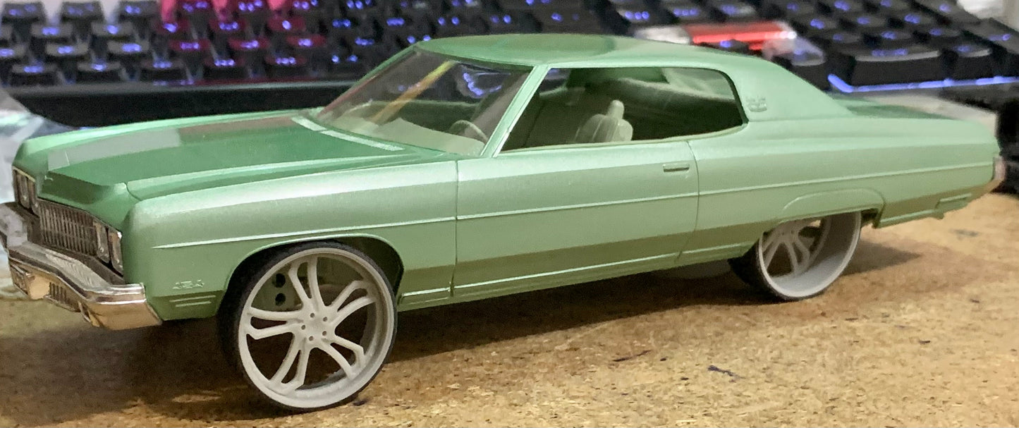 1/25 Scale - TMP: D73 CORLEONE ACCARDI in 26"-30" Donk, Box, G-Body, Big Rims, Bubble