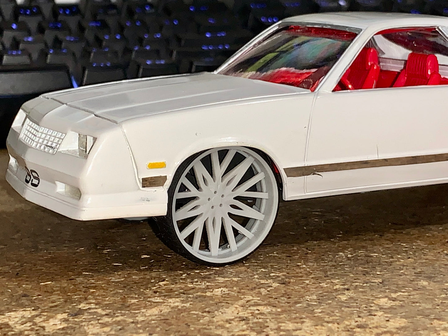 1/25 Scale - TMP D132: Custom - in 26"-30" Donk, Big Rims, Box Chevy, G-Body