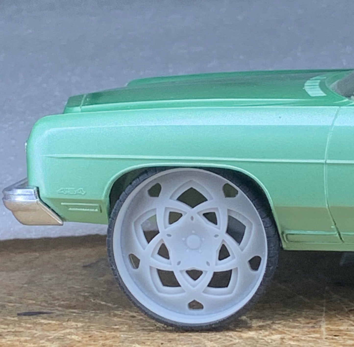 1/25 Scale - TMP D145: in 26"-36" Donk, Big Rims, Box Chevy, G-Body