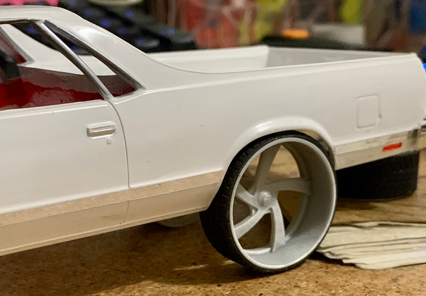 1/25 Scale - FORGI SR01 in 26"-30" Donks, G-Body, Caprice, Impala, Big Rims