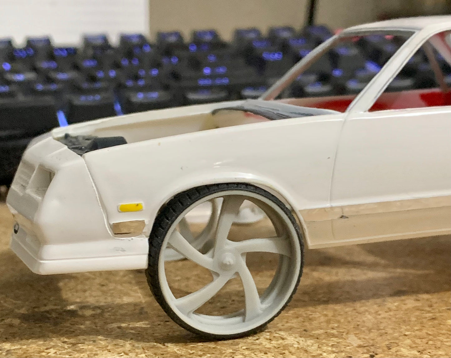 1/25 Scale - FORGI SR01 in 26"-30" Donks, G-Body, Caprice, Impala, Big Rims