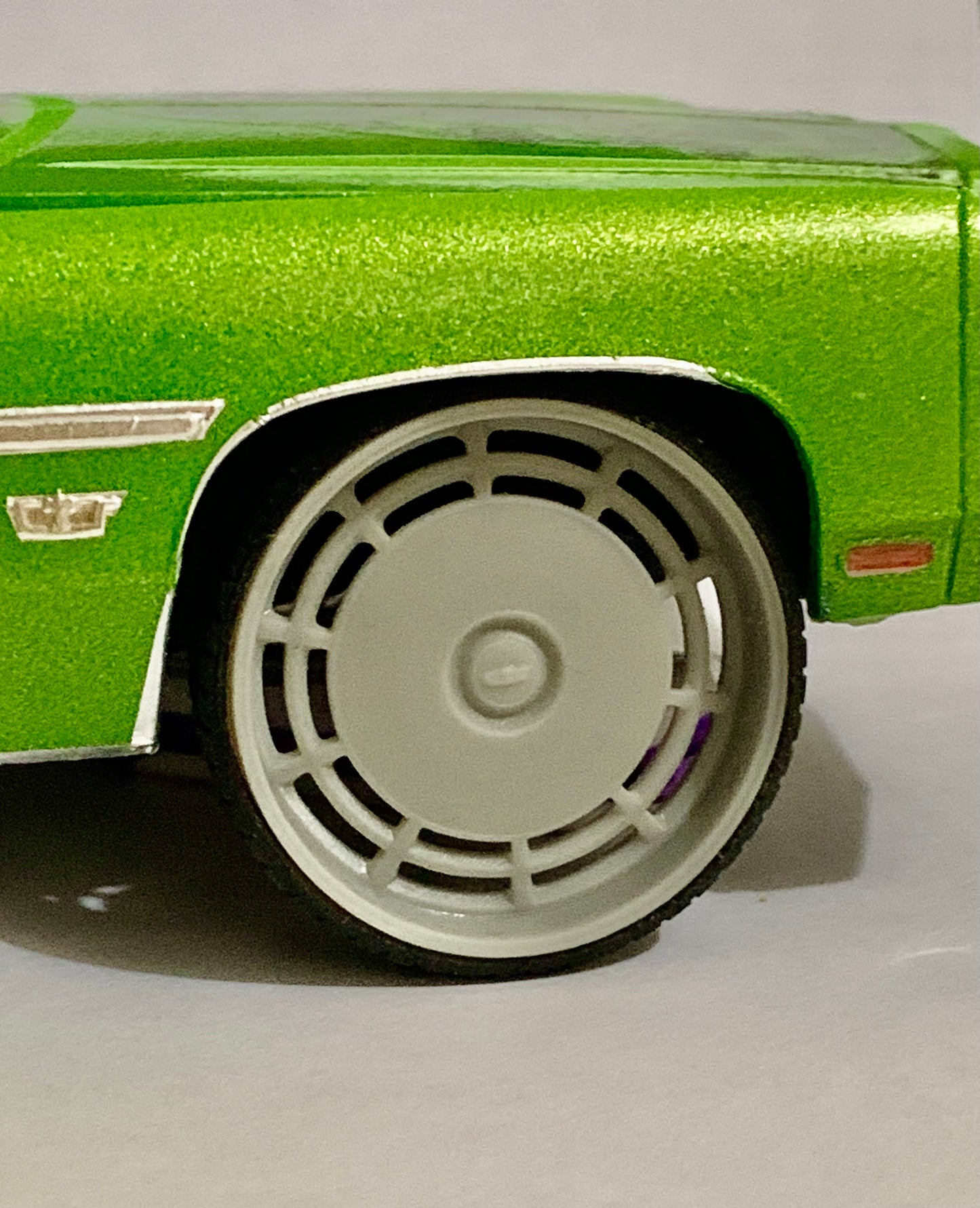 1/25 Scale - Caprice Retro V5 in 26"-30" Donk, Caprice, Big Rims, Box Chevy, Bubble