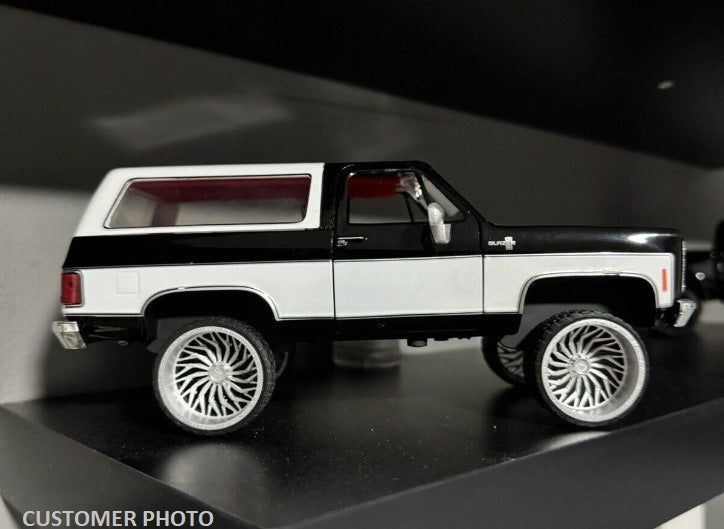 1/25 Scale - TMP D41: American Force Swang in 30" x 16" - with Low Pro Offroad Tires