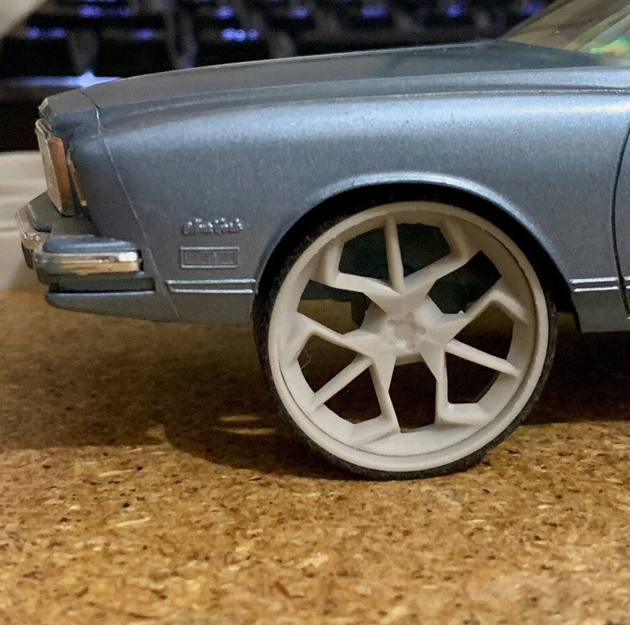 1/25 Scale - TMP: D92 - in 26"-30" Donk, Big Rims. Trucks, SUV