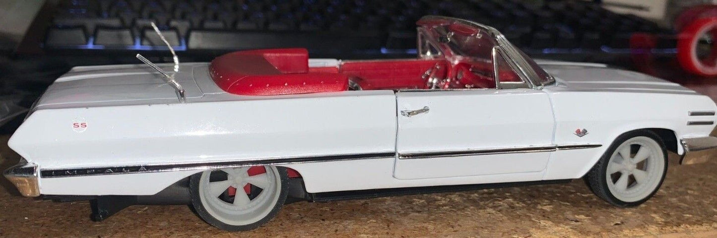 1/25 Scale - TMP D45: Custom - in 26"-30" Donk, Big Rims, Box Chevy, G-Body